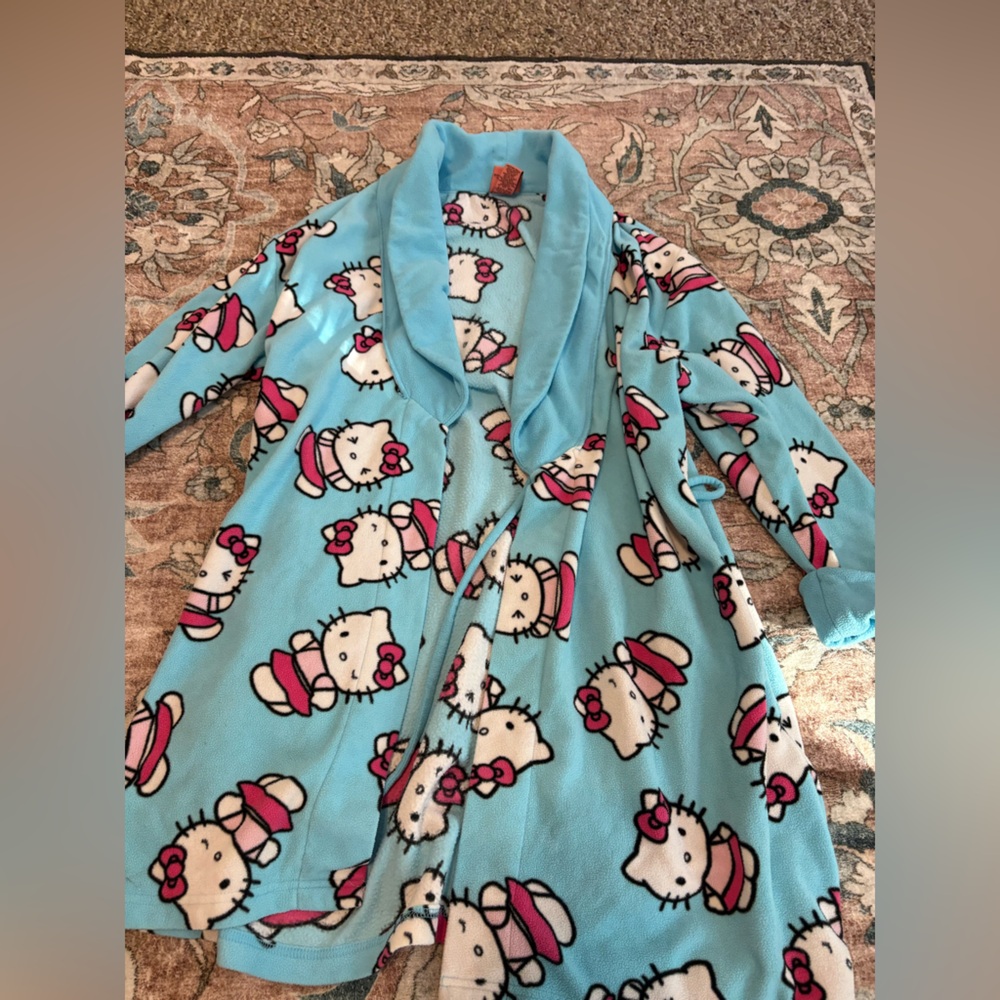 Small Adult Hello Kitty Blue Robe - Picture 1 of 7